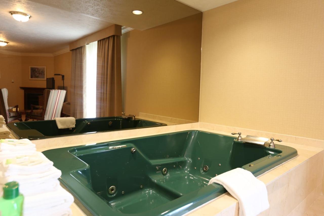 Country Inn Listowel Kültér fotó