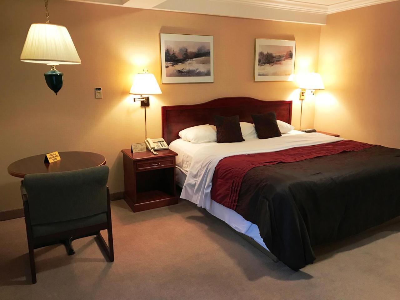 Country Inn Listowel Kültér fotó
