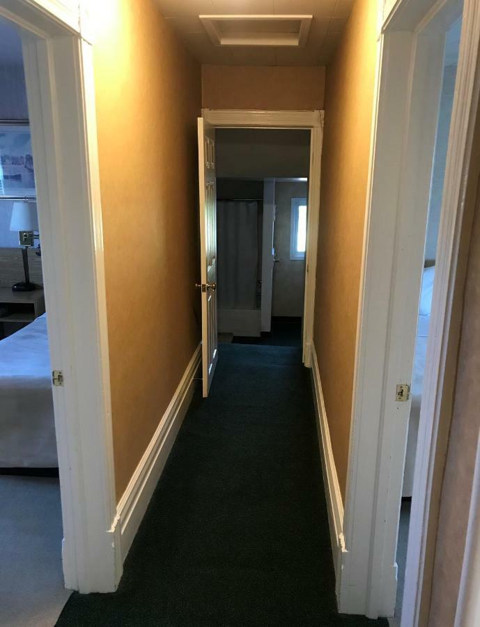 Country Inn Listowel Kültér fotó